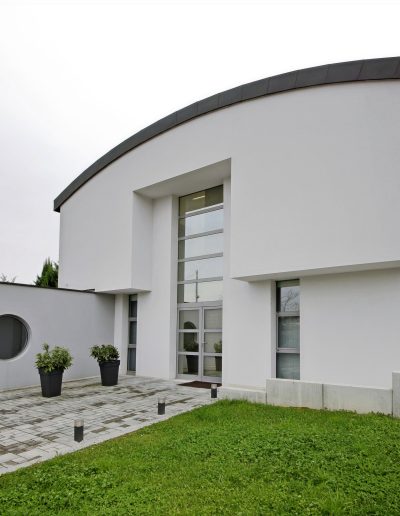 Modern Home_edited